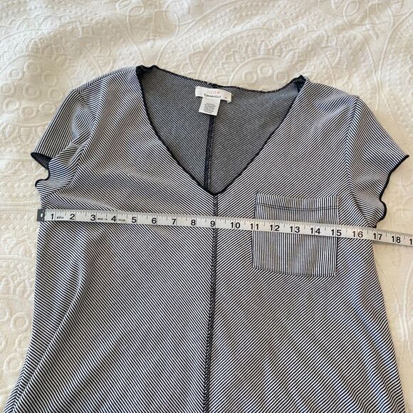 Urban Romantics size Small Slouchy Striped Flowy V Neck Lagenlook Casual Top - Picture 7 of 7